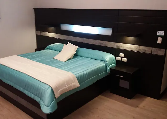 Hotel Majestic 2 By Hhg