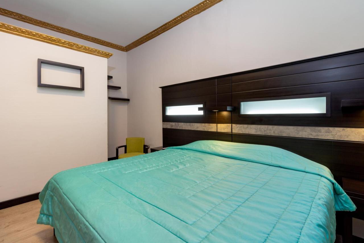 Hotel Majestic 2 By Hhg 3*